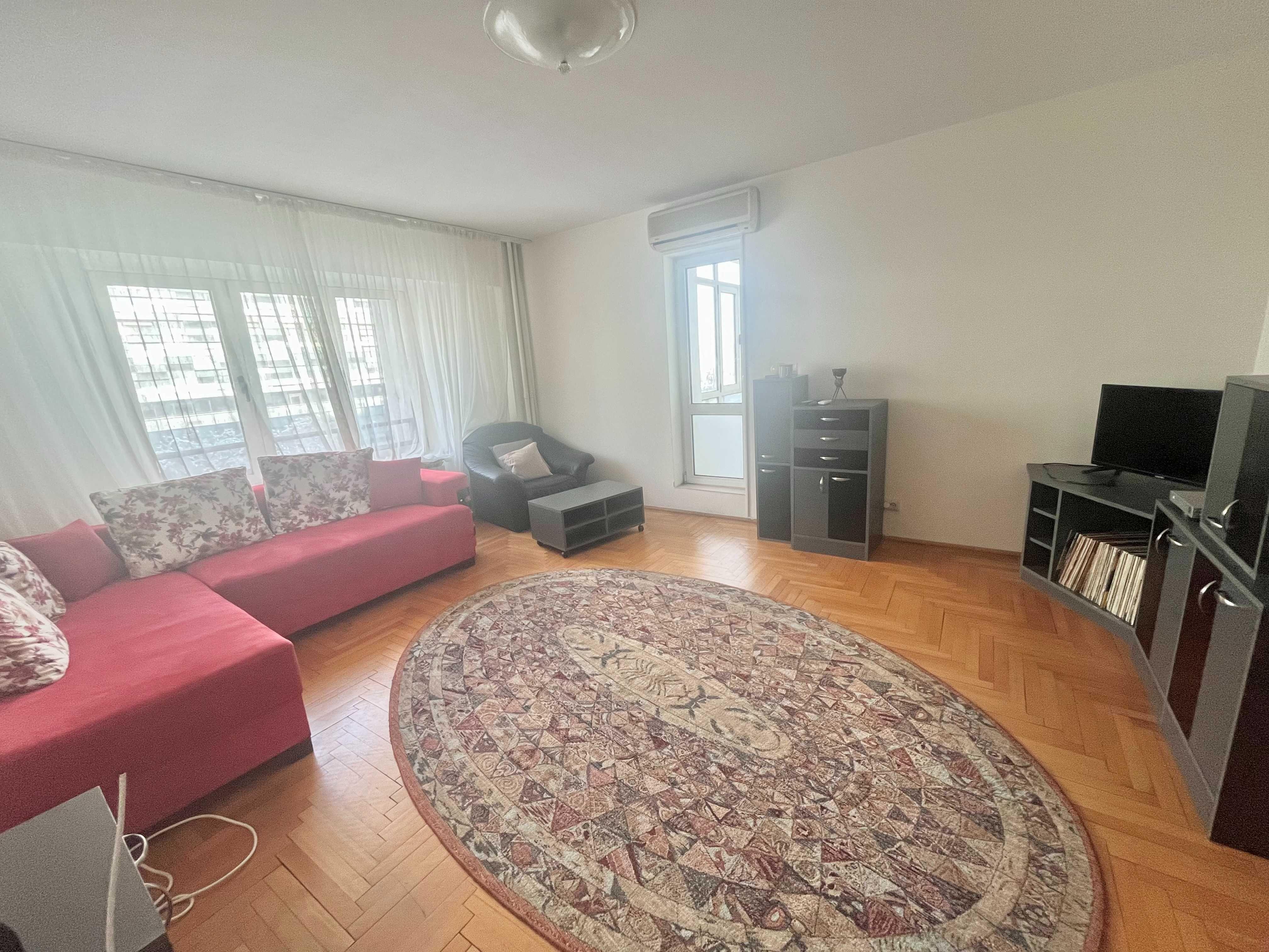 Proprietar vand apartament 4 camere Piata Victoriei