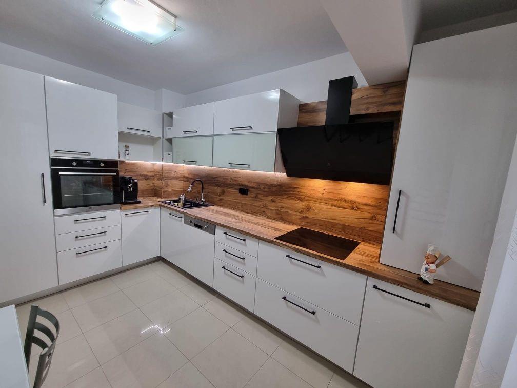 Apartament 3 camere Eroii Revolutiei Tineretului