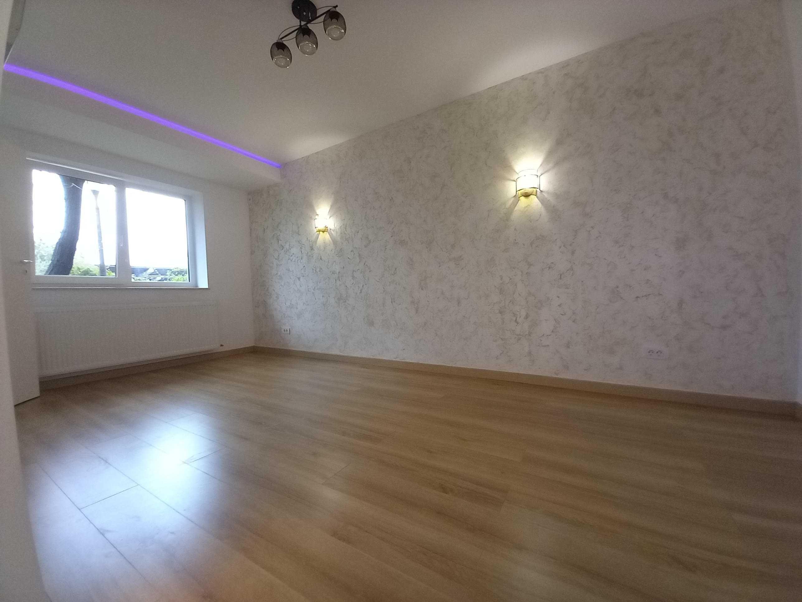 VAND Apart 1 cam la GARA +15 mp GRADINA  sau SCHIMB cu 2,3 camere