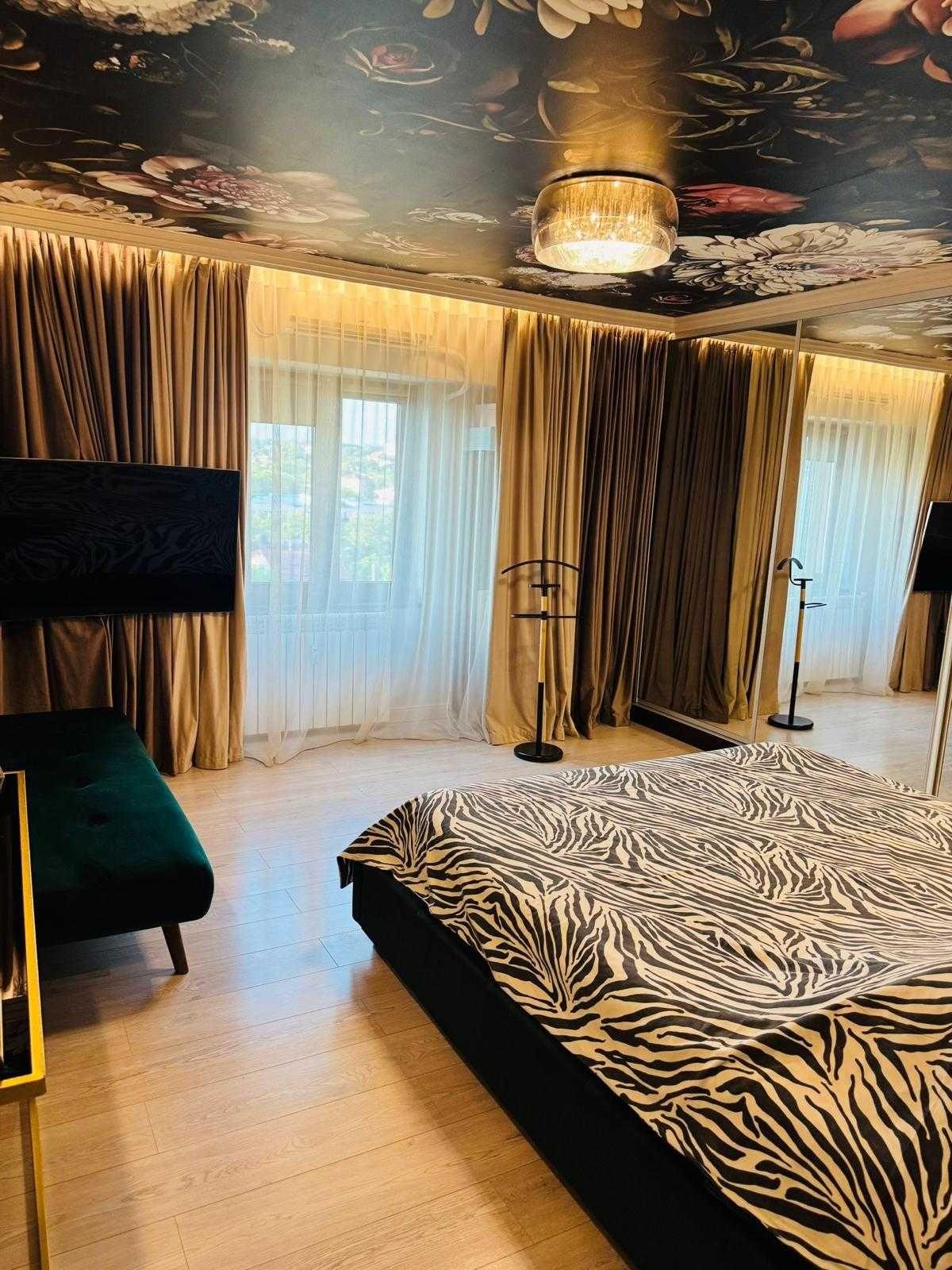 Penthouse Ultracentral Palas Mall 130 MP - imagine 1