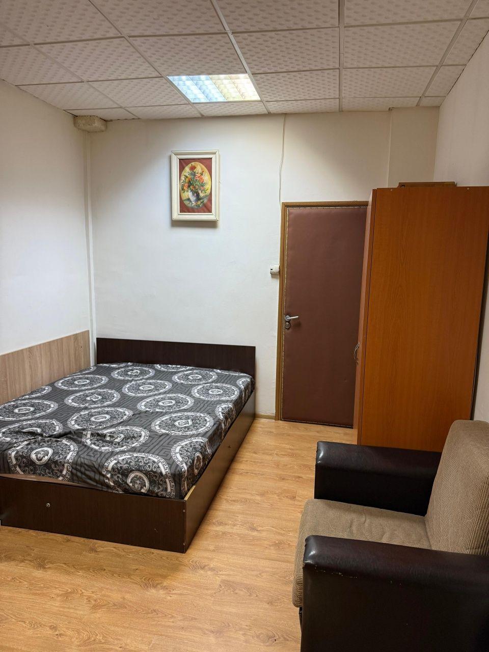 Inchiriez camera la vila - imagine 1