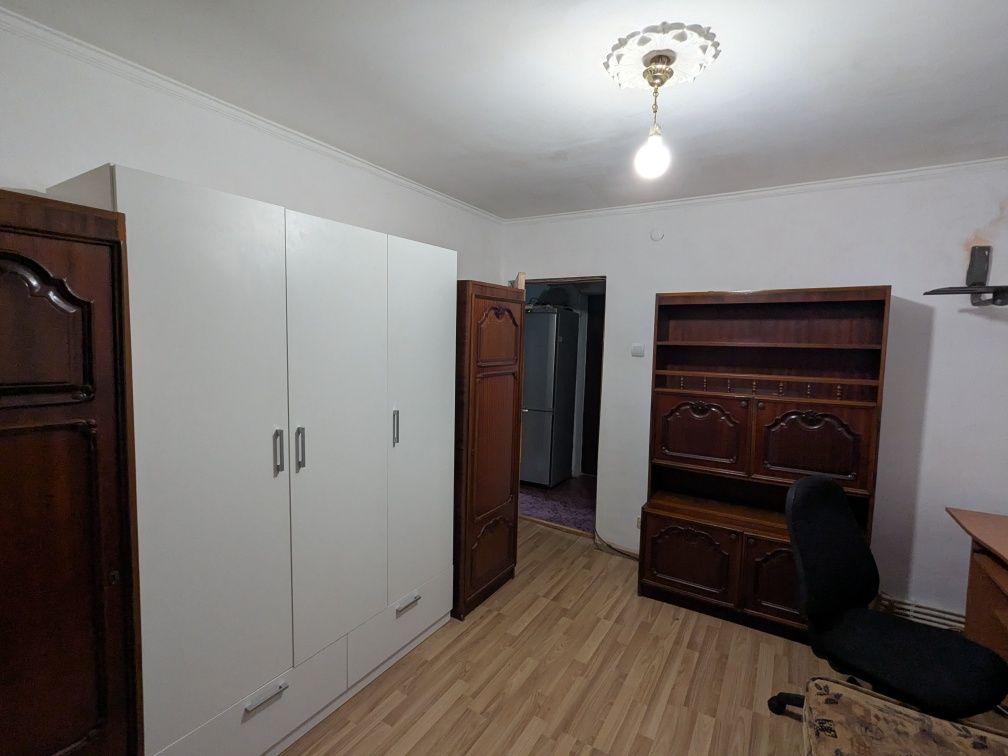 Camera libera  in apartament 2 camere decomandat,Tatarasi