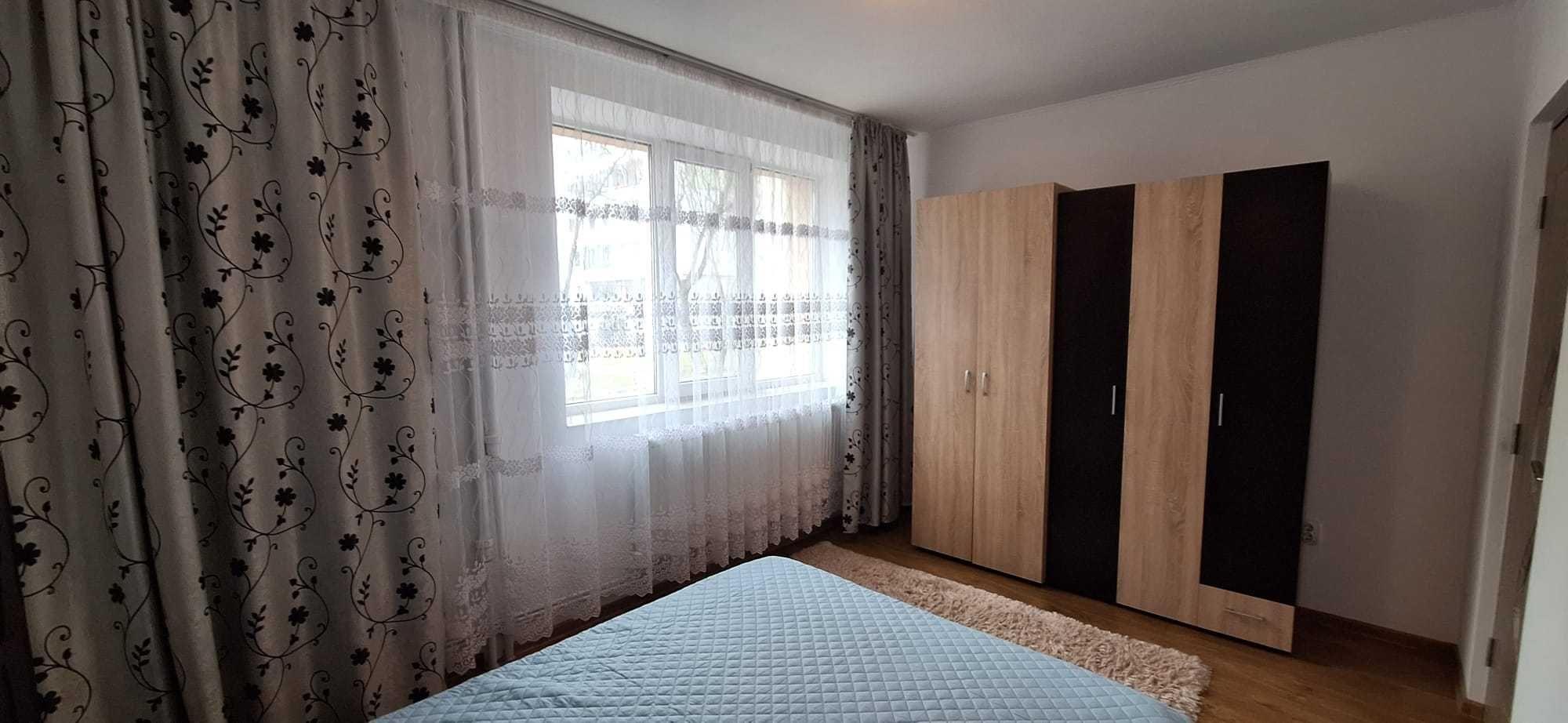 PF inchiriez apart 2 cam  in Copou - Codrescu zona Gaudeamus