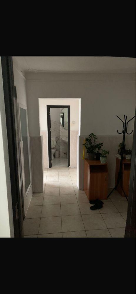 Persoana fizica, inchiriez apartament in Podu Ros