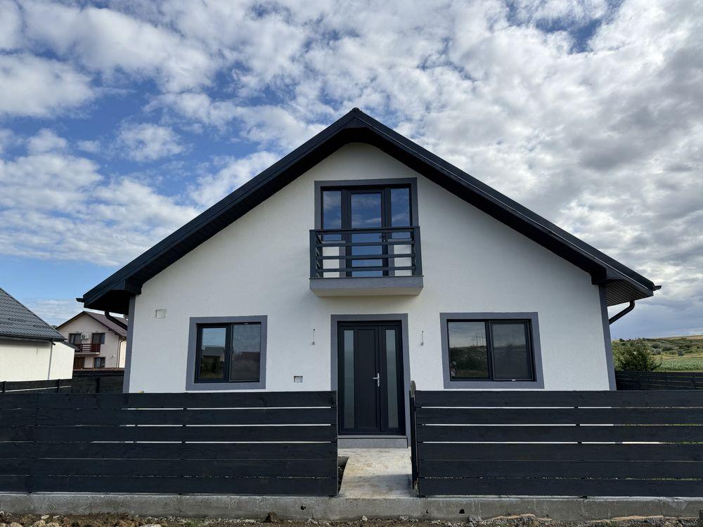 Casa la cheie Letcani