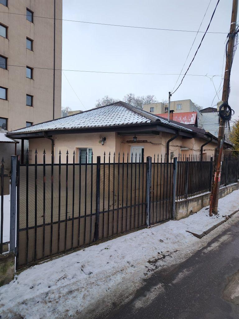 Casă de vânzare în Tătărași