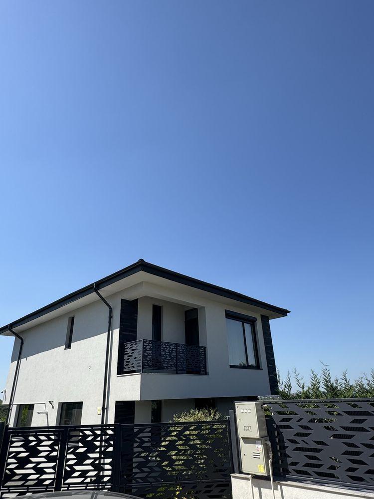 Vand casa Visani str Arghezi prețul este cu tot cu tva!!!