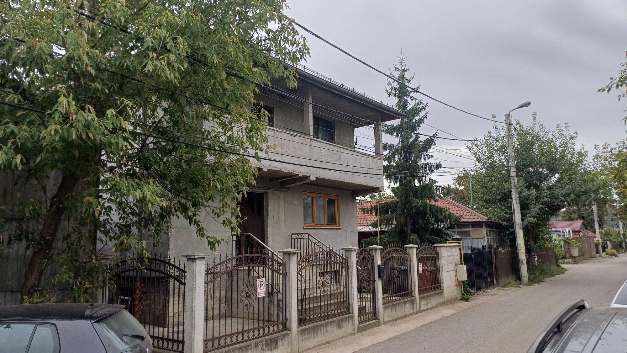 Vilă D+P+1 cu 300 mp teren