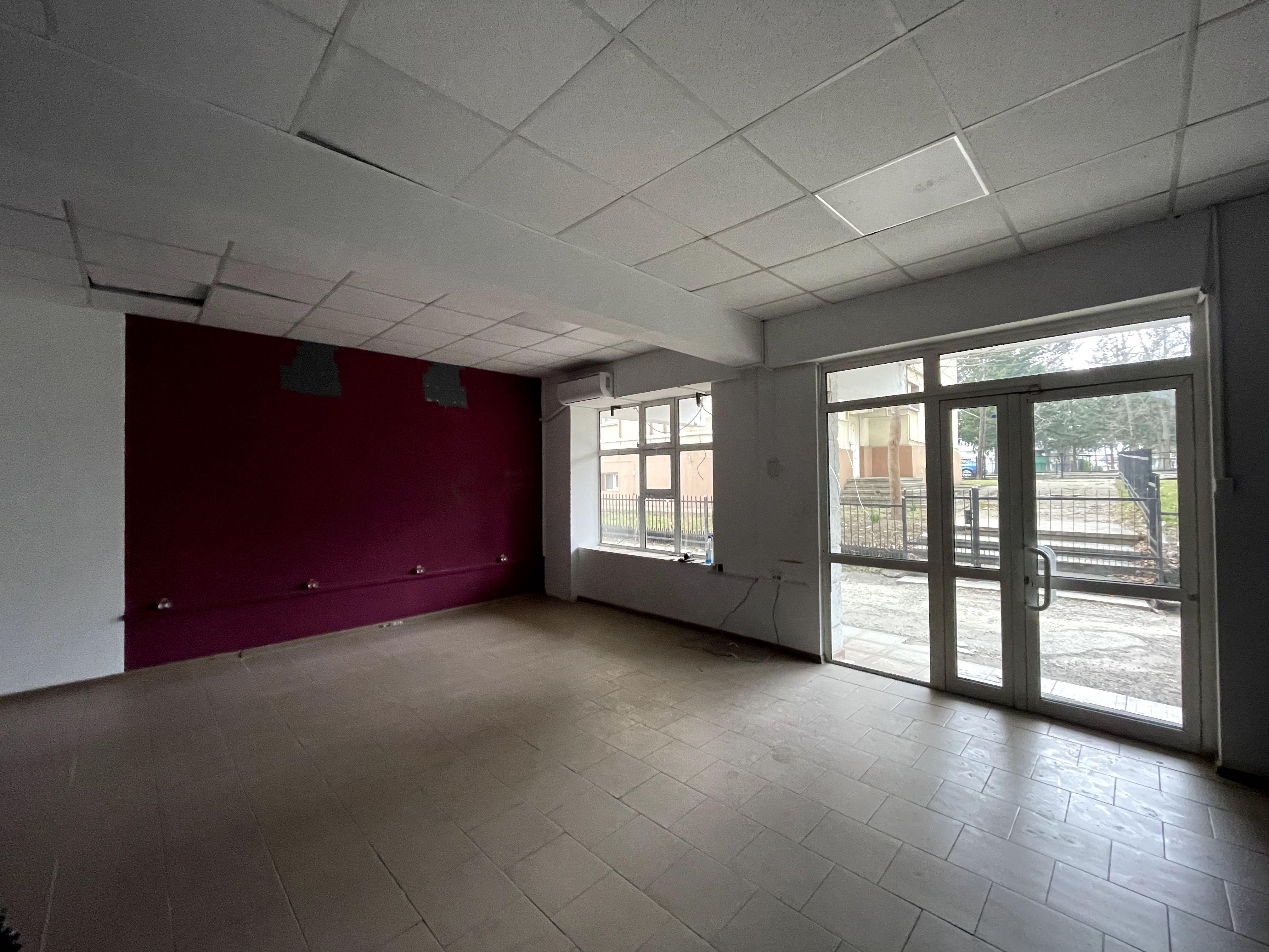 Închiriere spațiu comercial - zona rond agronomie, complex studențesc