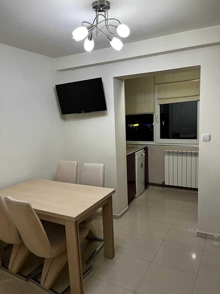 Apartament de vanzare cu 3 camere, zona Lunei, 70 mp!