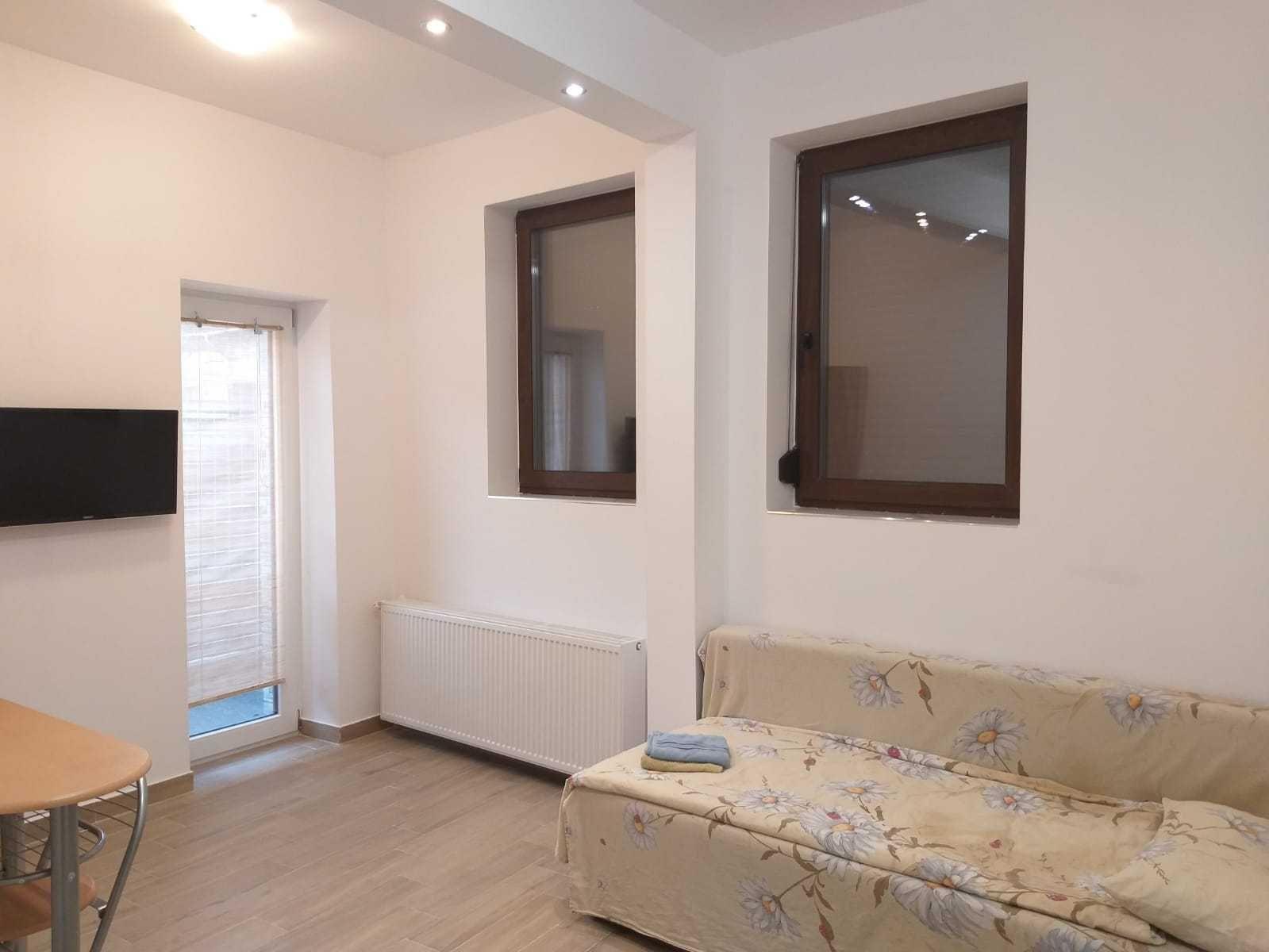 Proprietar-garsoniera noua in zona Universitate/Politehnica