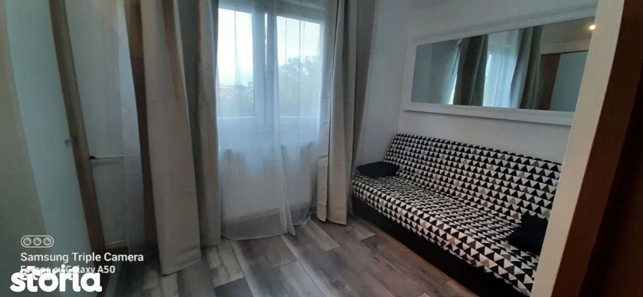 Proprietar inchiriez garsoniera zona Lipovei