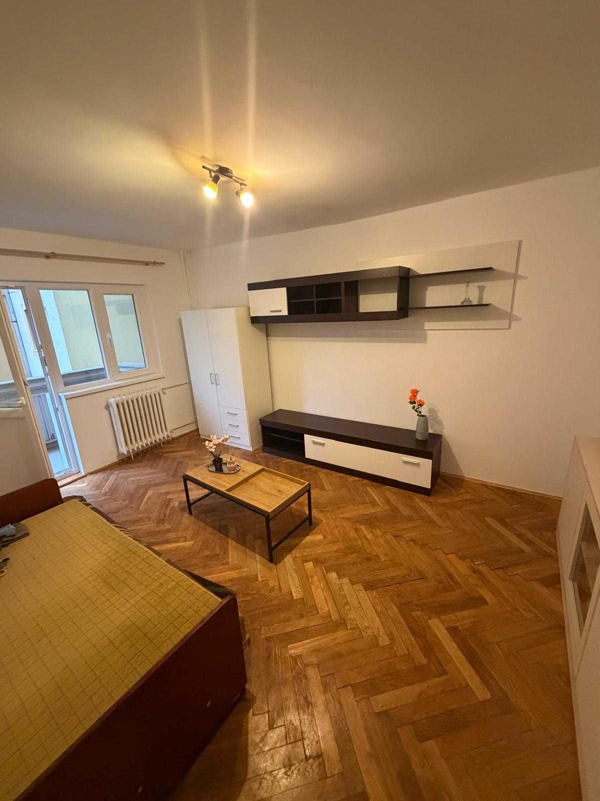 Apartament pentru inchiriat