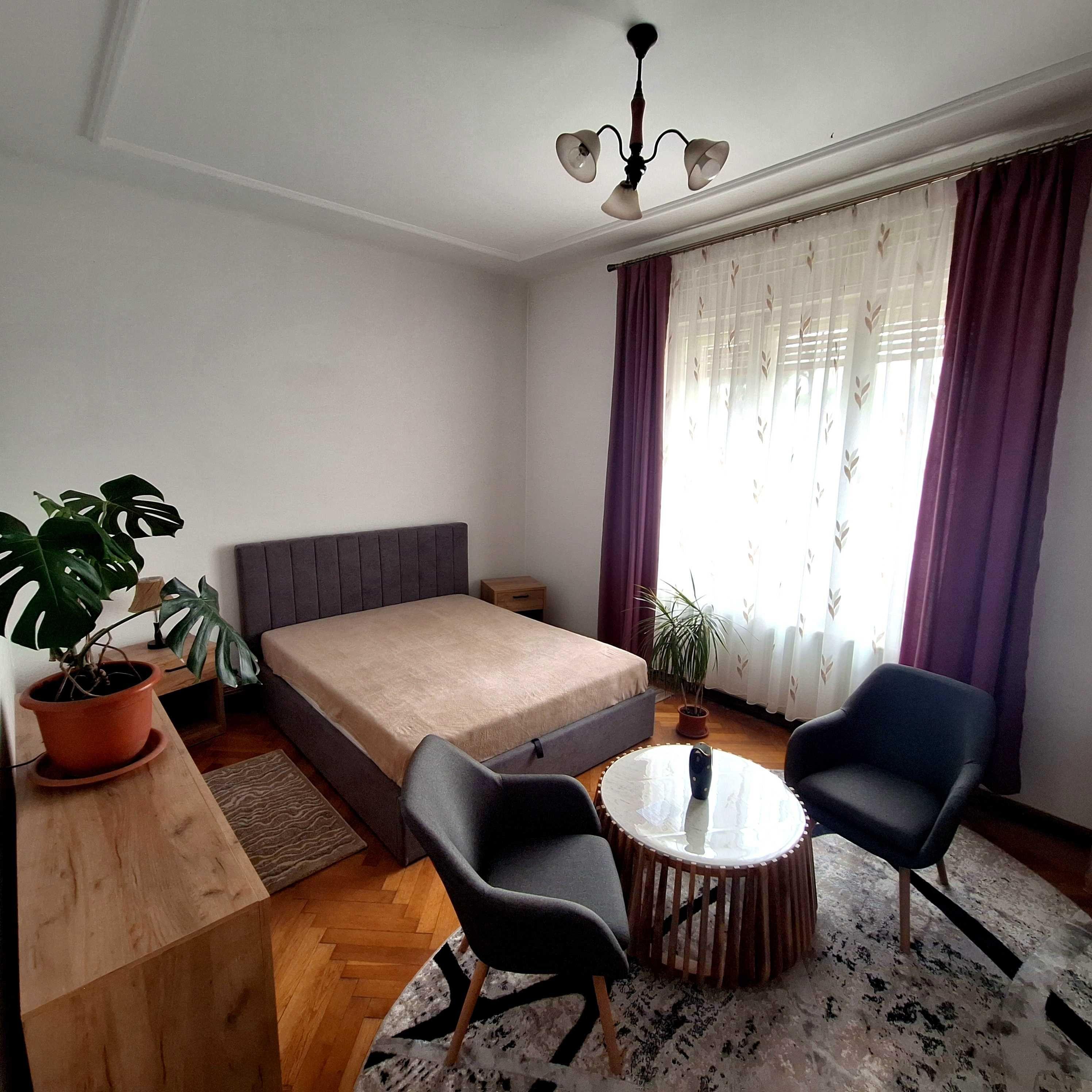Garsoniera de inchiriat langa Parcul Rozelor