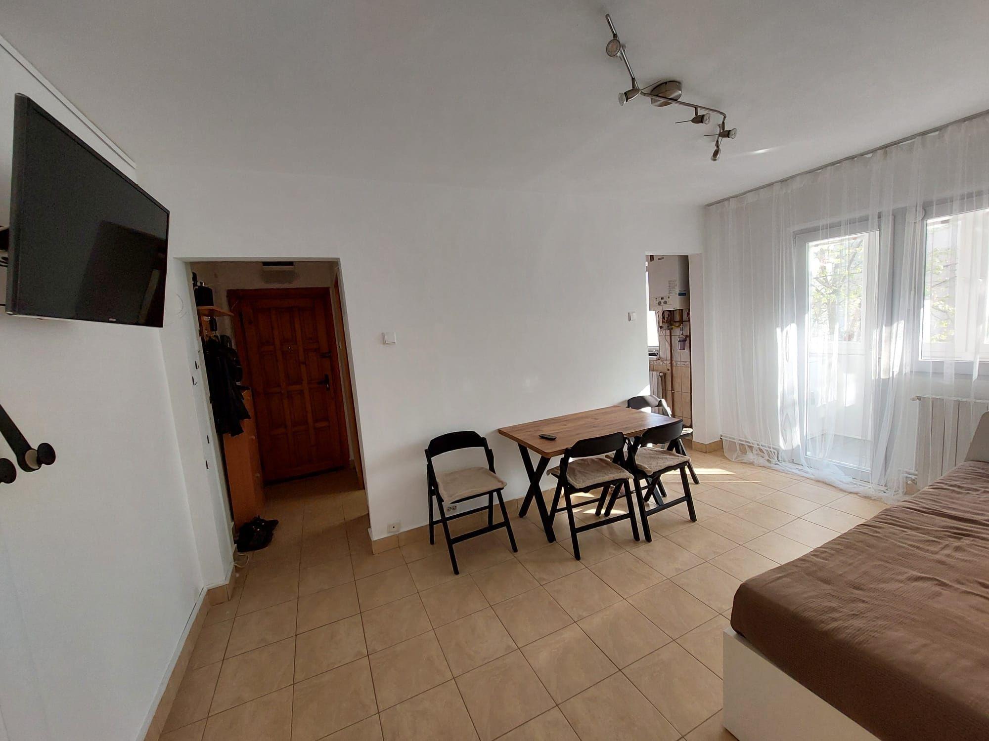 Proprietar ofer spre  inchiriere apartament cu 3 camere, zona Dacia