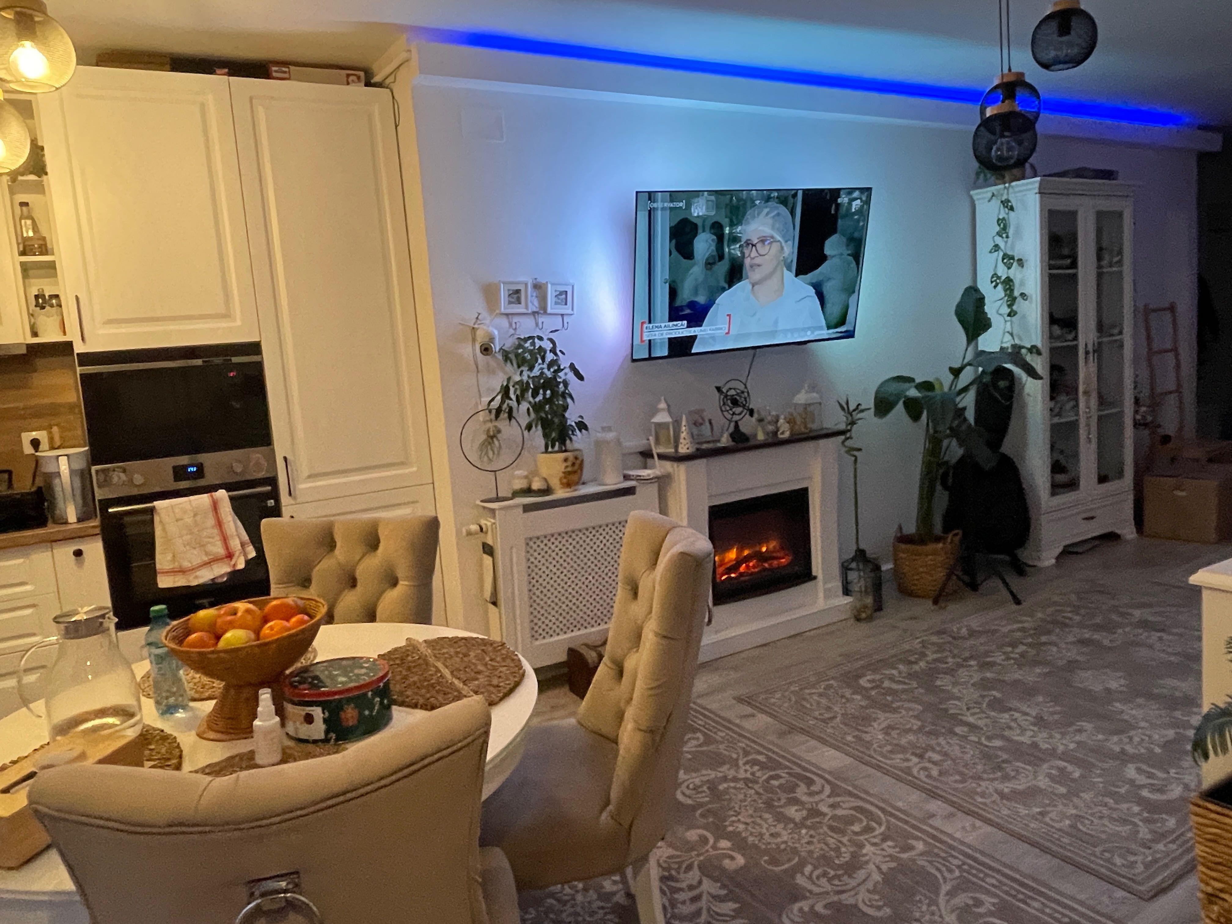 Propietar închiriez ap 3 camere  Torontal (vox)