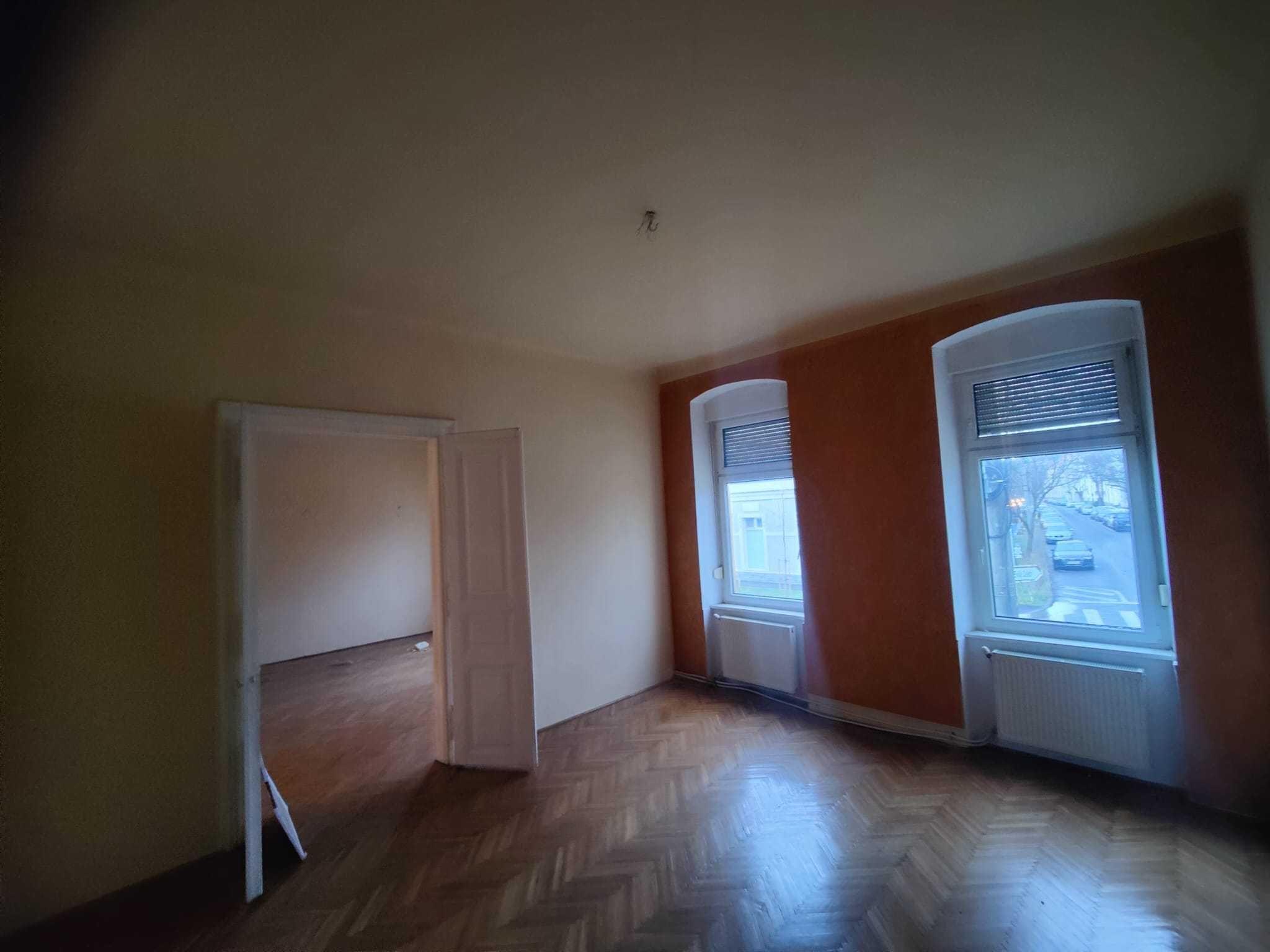 Proprietar inchiriez apartament zona Balcescu