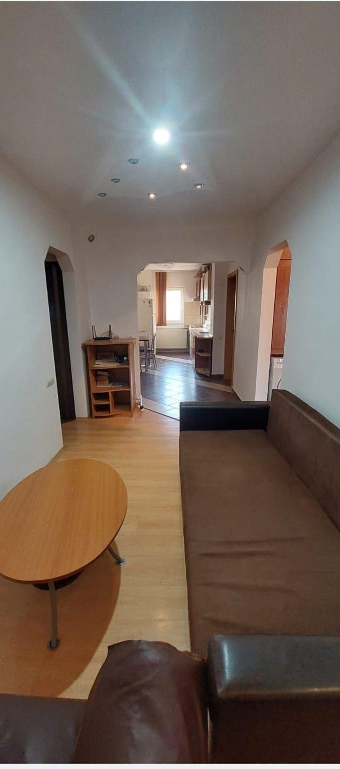Inchiriez apartament 4 camere , Timisoara ,calea  lipovei , 500 euro . - imagine 1