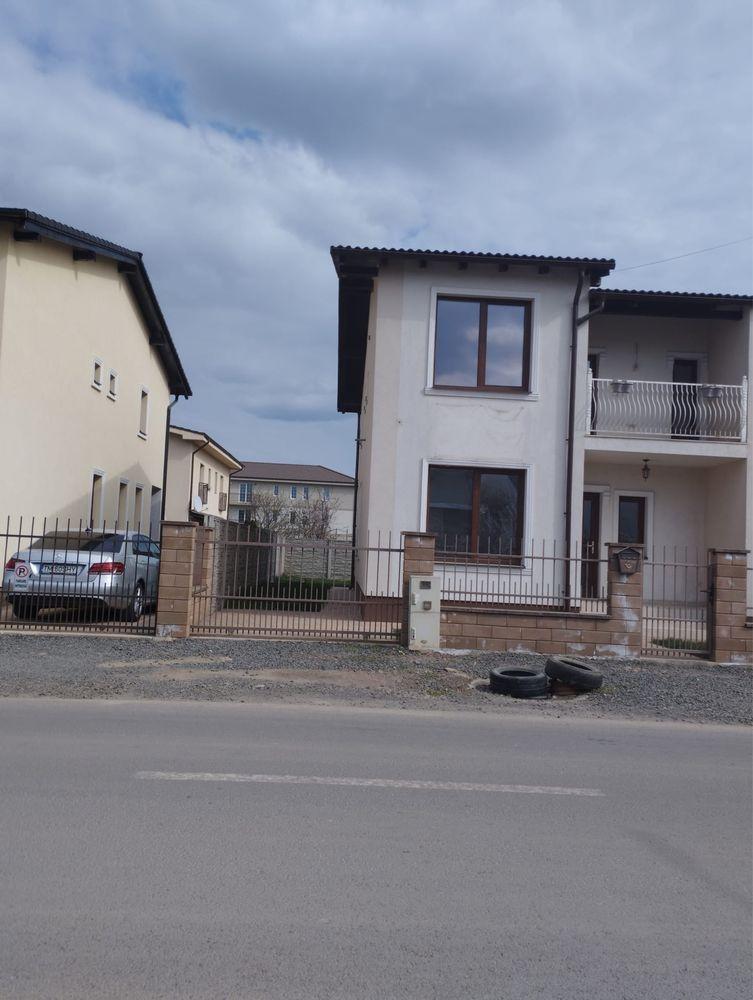 Duplex 1/2 de inchiriat - imagine 1