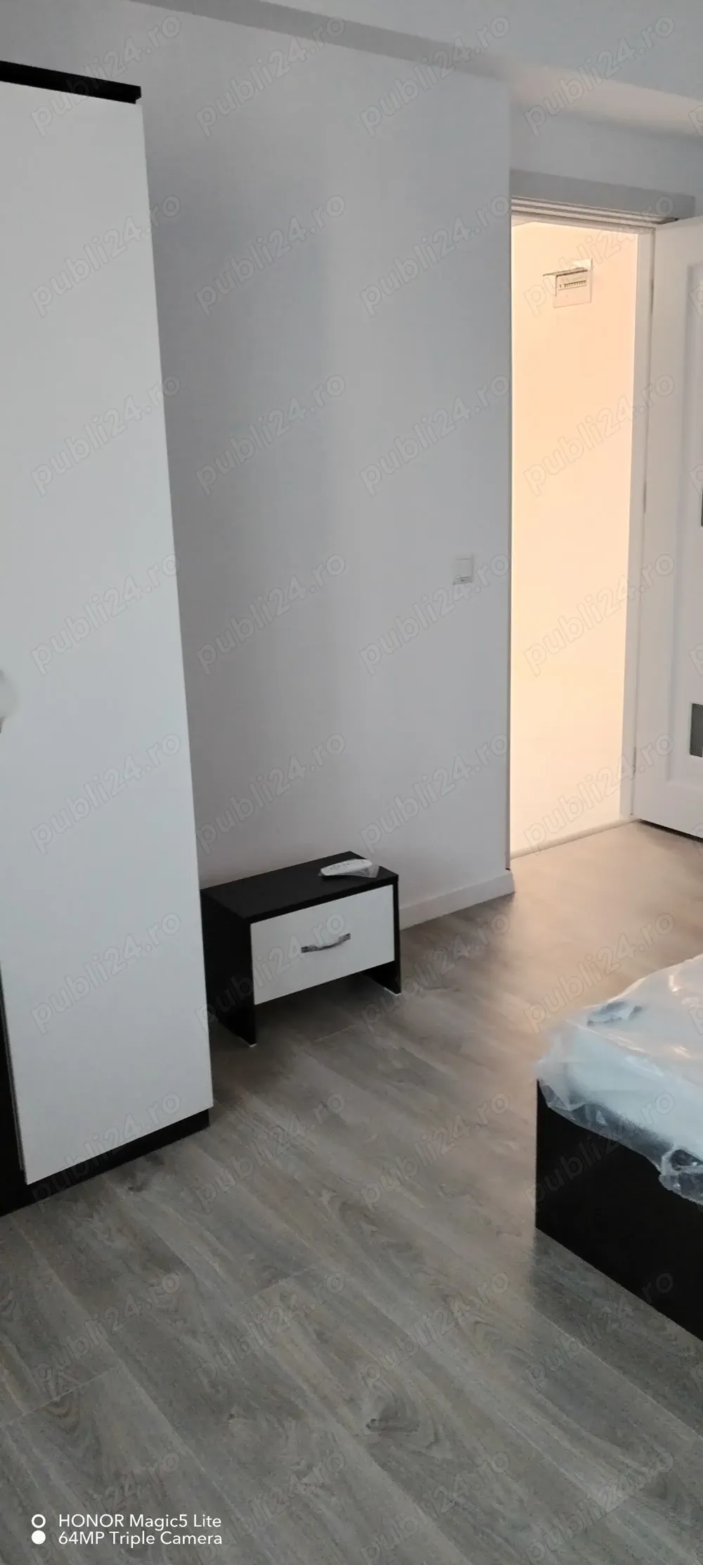 Închiriez apartament cu doua camere nou+parcare sub bloc