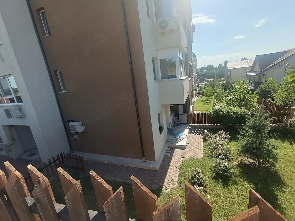 Persoană fizică  vând apartament 2 camera, zona Păcurari