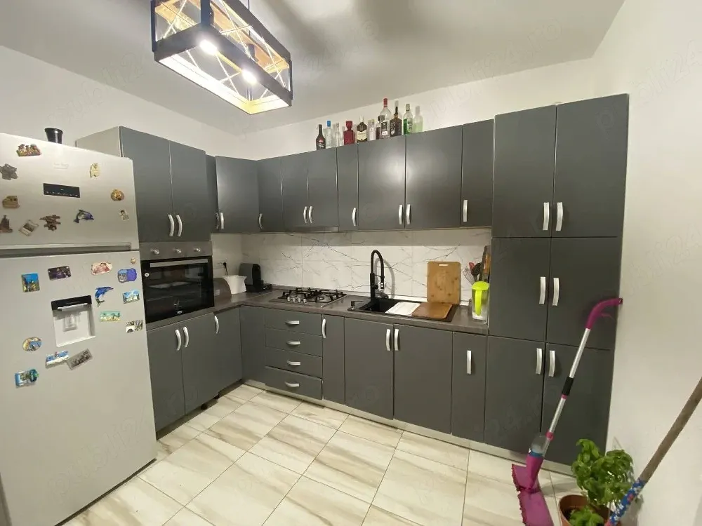 vând casa in Lunca Cetatuii