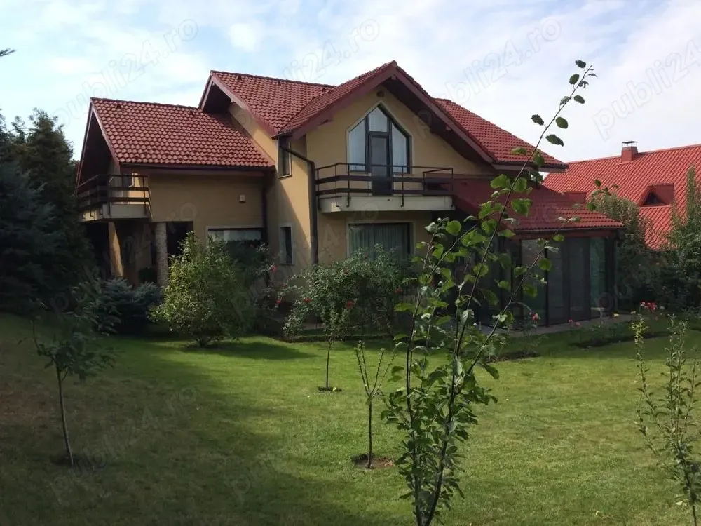 Casa de vânzare zona Bucium