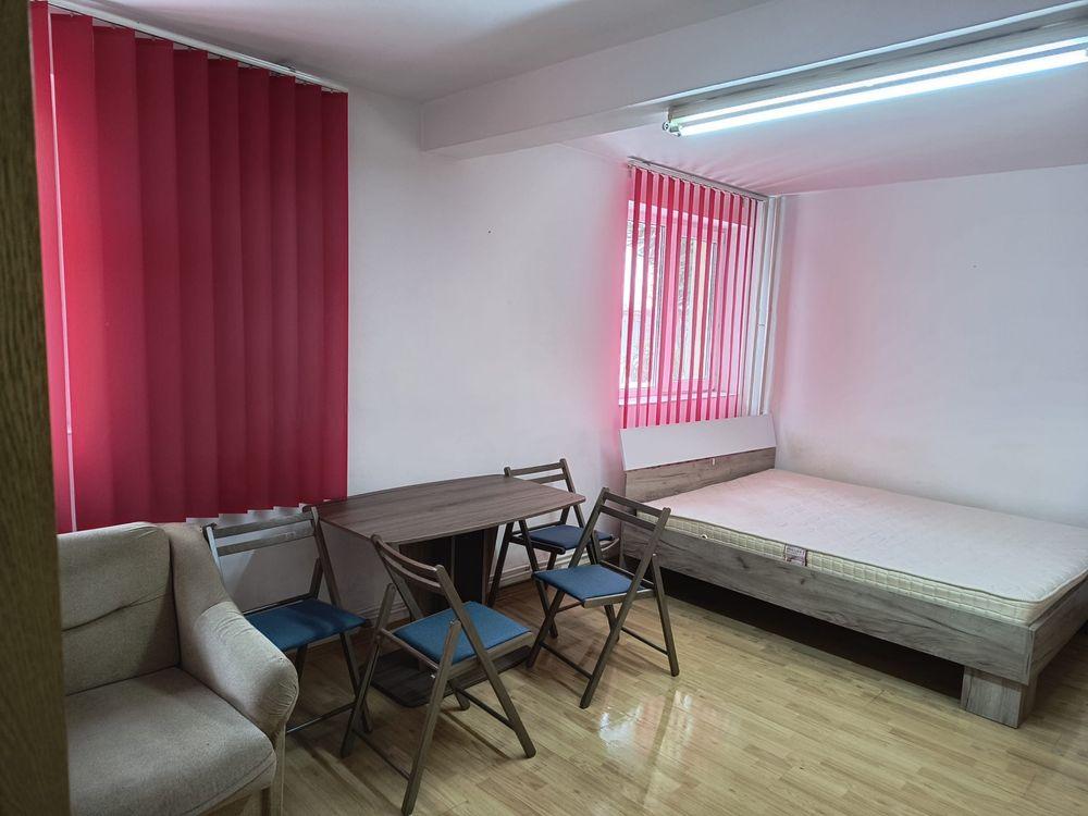 Vând apartament cu o cameră - imagine 1