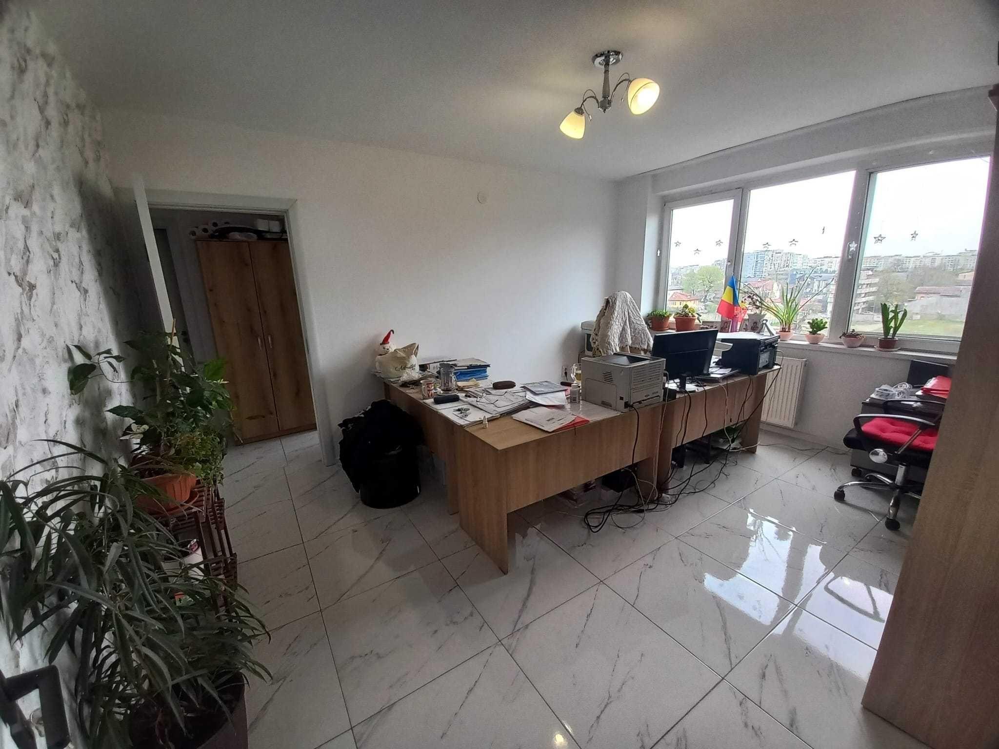 Particular, vand apartament 3 camere Stefan cel Mare