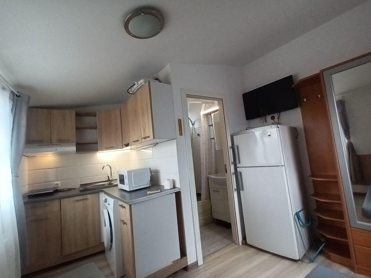 Inchiriez garsonira Mogosoaia camera ieftina chirie