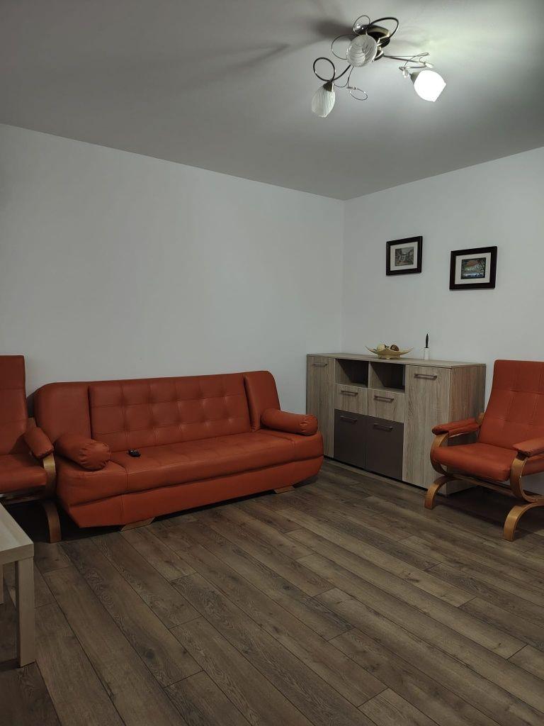 Apartament de inchiriat decomandat