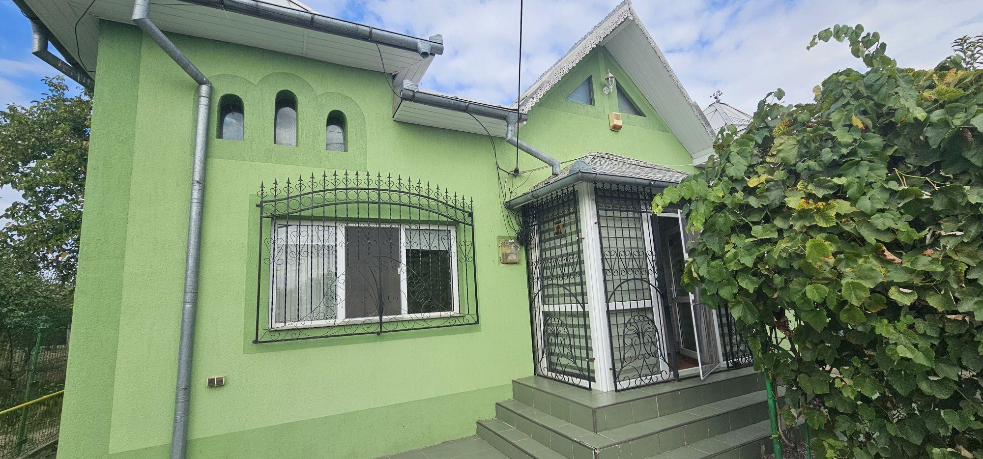 Vand Casa in Localitatea Bradu - imagine 1