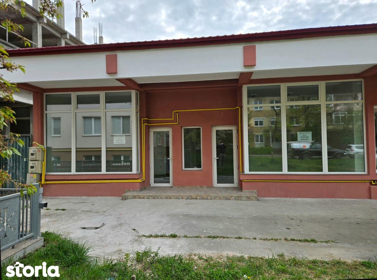 Spațiu comercial de închiriat, Iuliu Maniu, 55m², zonă de magazin - imagine 1