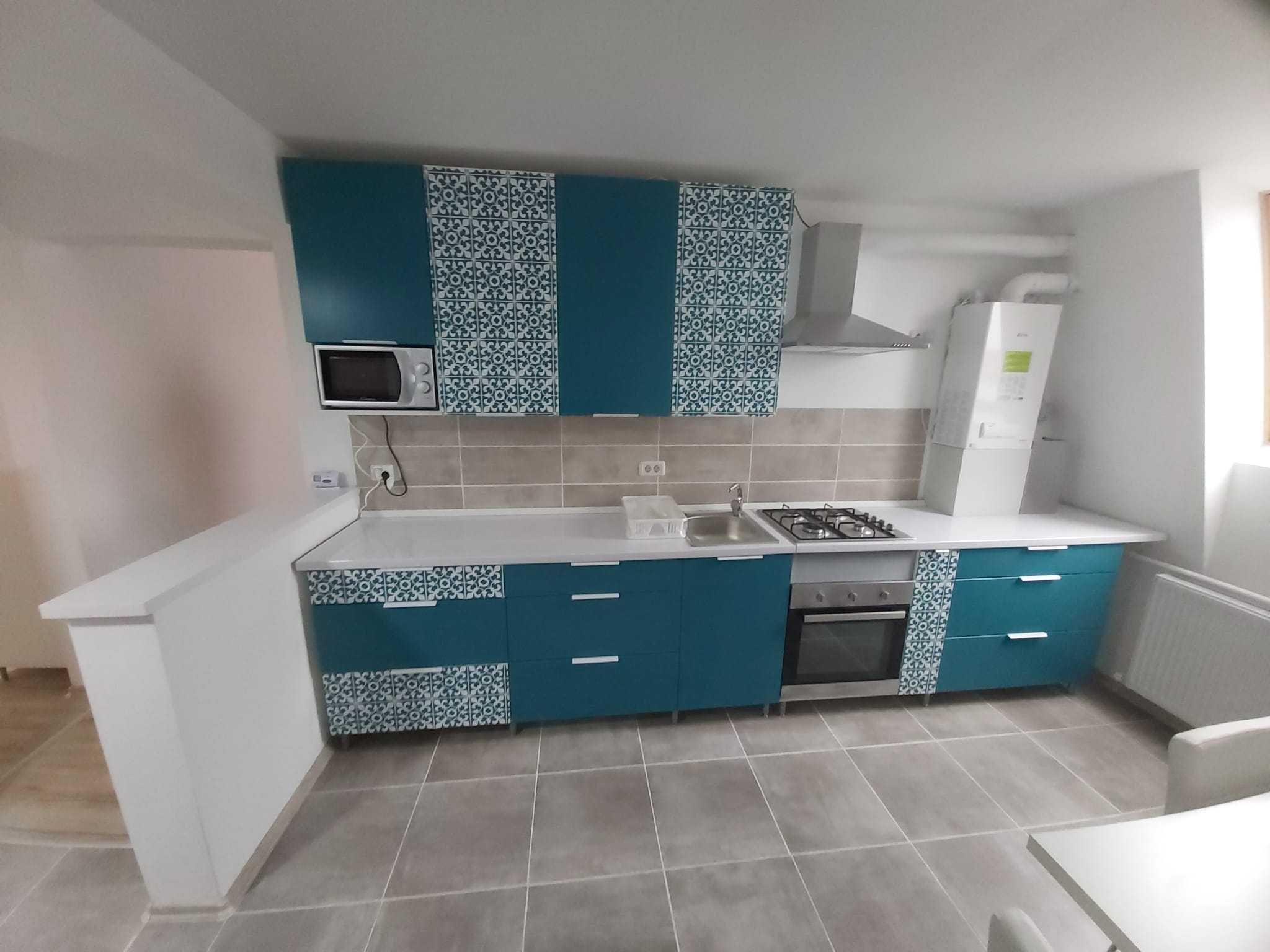 Inchiriez apartament 3 camere zona Lipovei