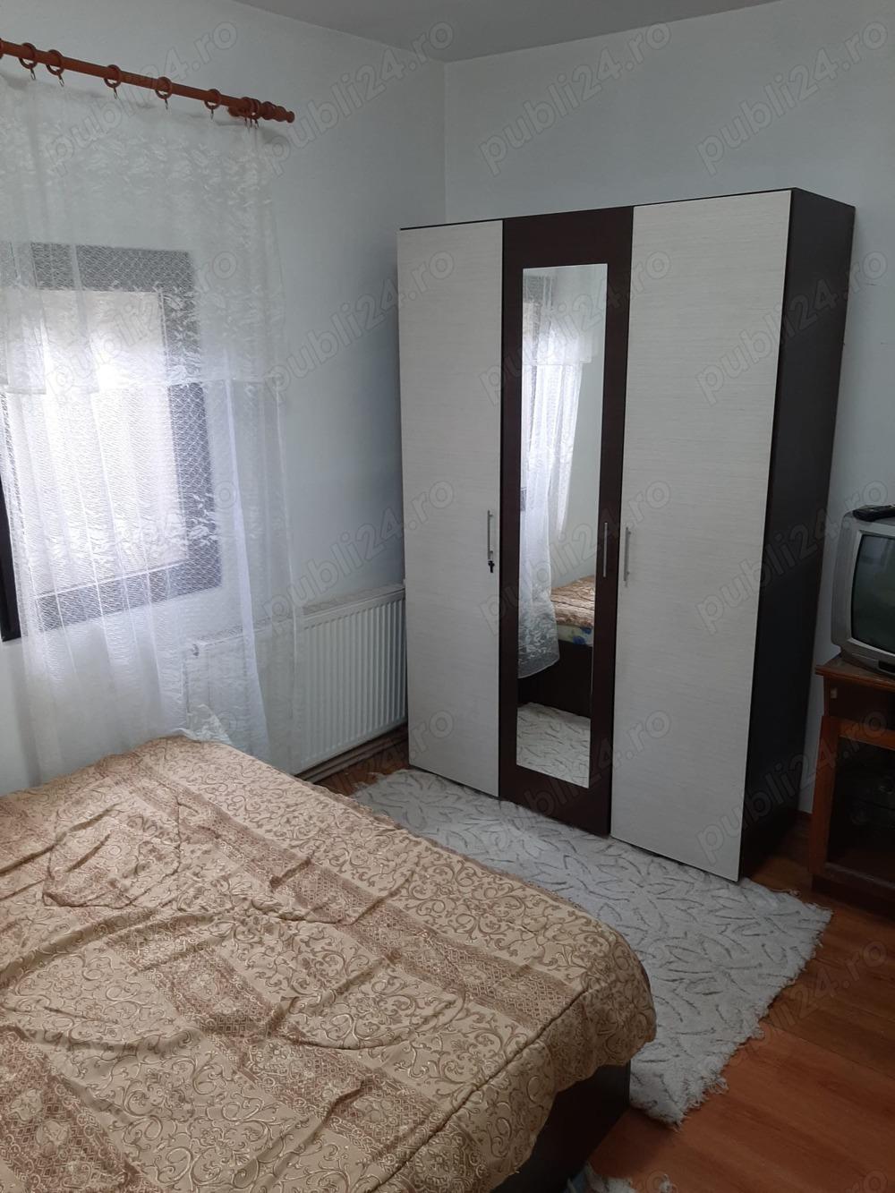 camera de inchiriat voluntari - imagine 1