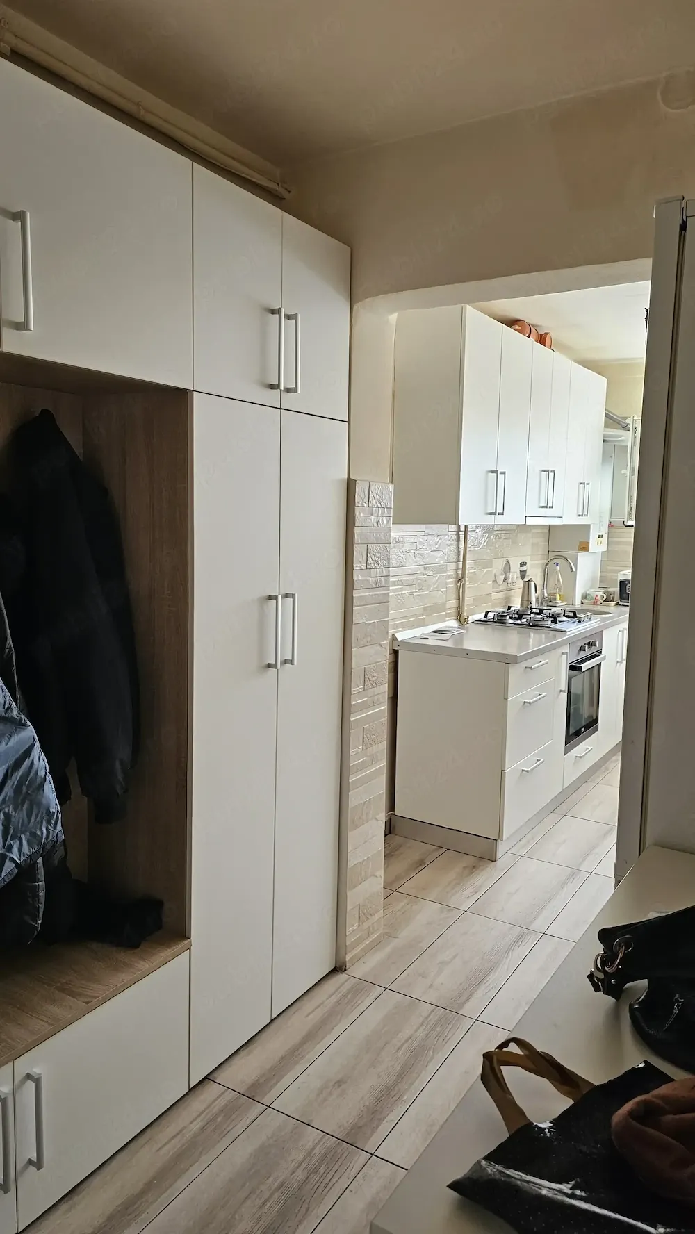 Vand apartament 2 camere