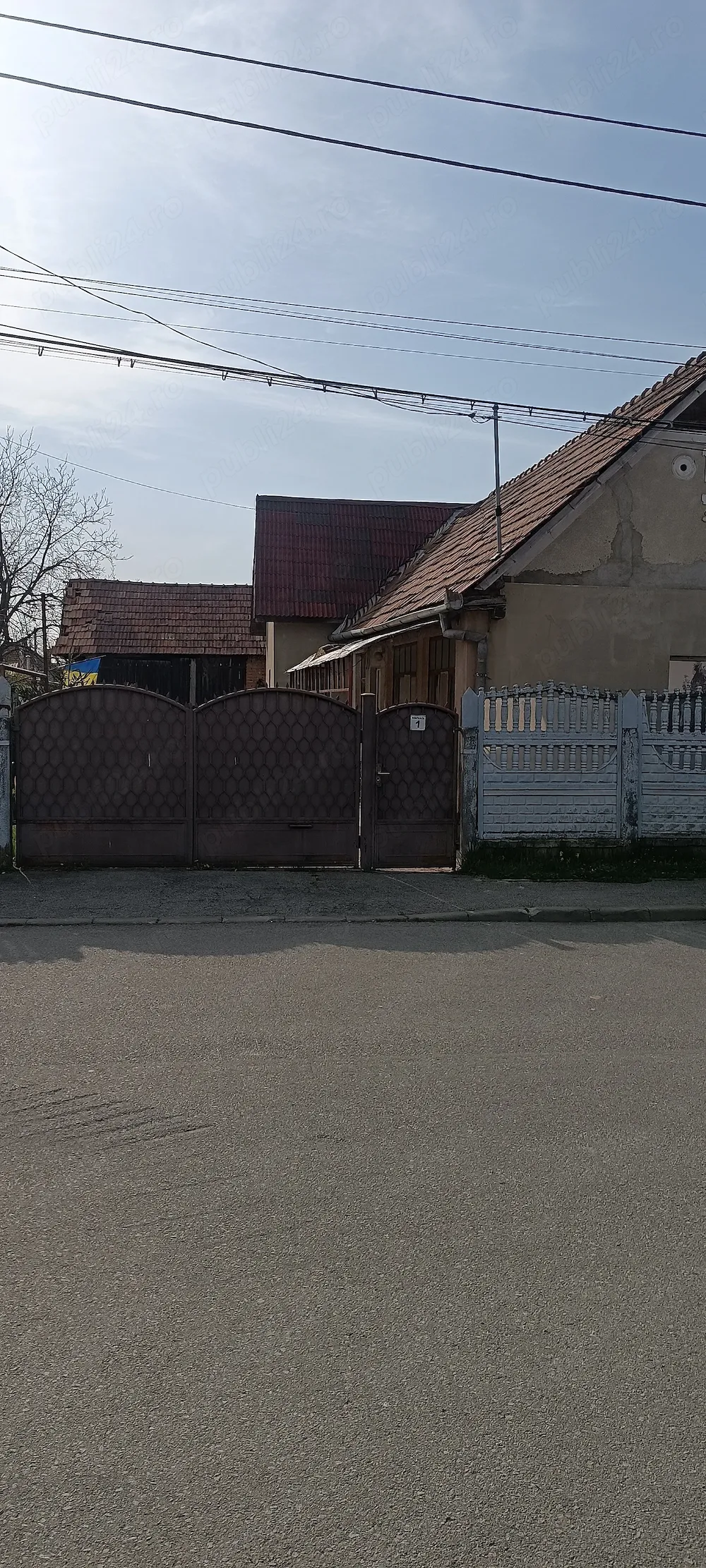 Casa de vanzare - imagine 1