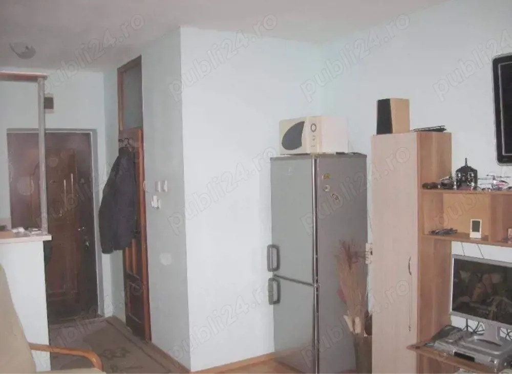 vand garsoniera , apartament cu 1 camera - imagine 1