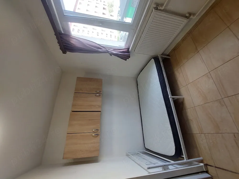 Camera de inchiriat cu baie - imagine 1