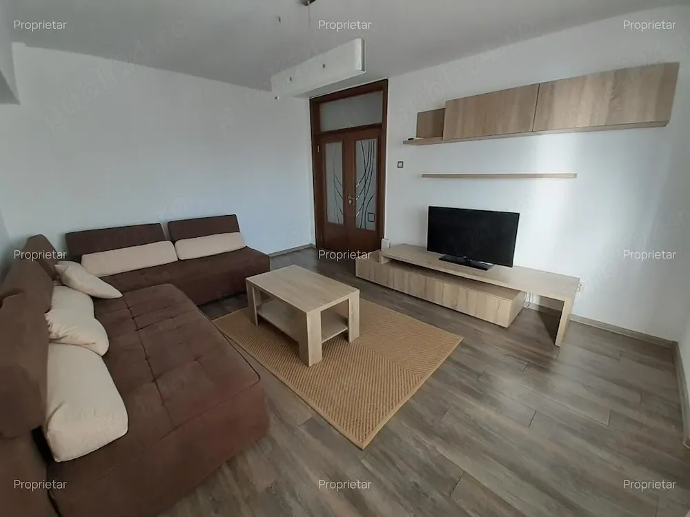 Direct proprietar - 2 camere Ultracentral (Galerii) - Renovat complet, vedere pe spate, liber - imagine 1