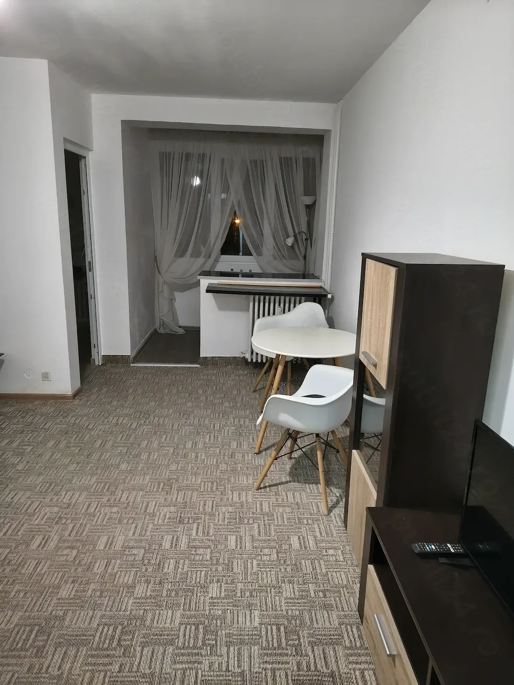 Garsoniera de închiriat, sector 4, str. Turnu Măgurele