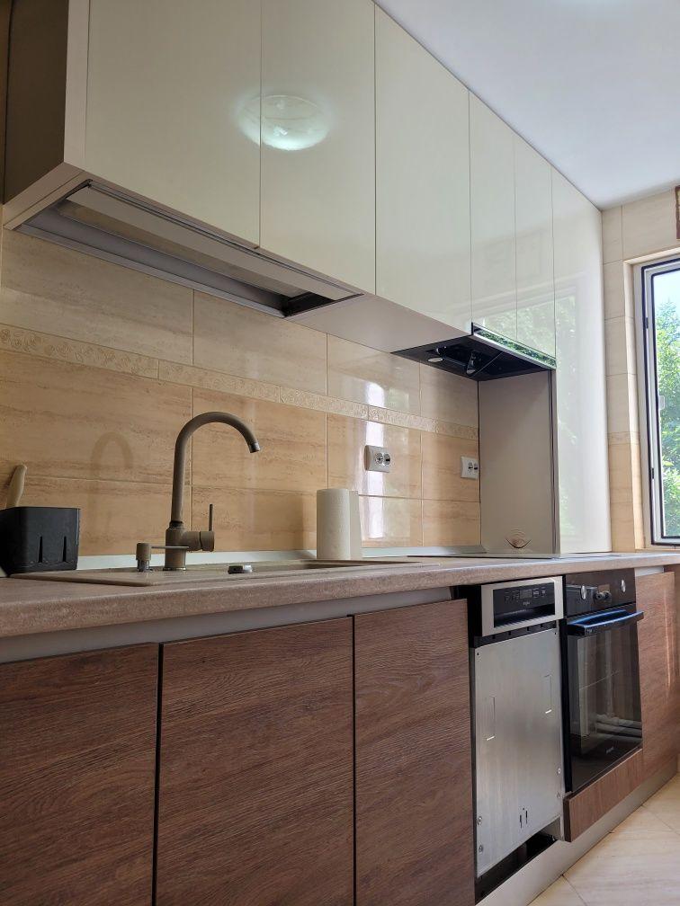 Vând apartament Micro 39B