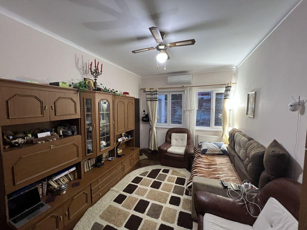 Urgent Apartament renovat 2 camere în Vila Ultracentral