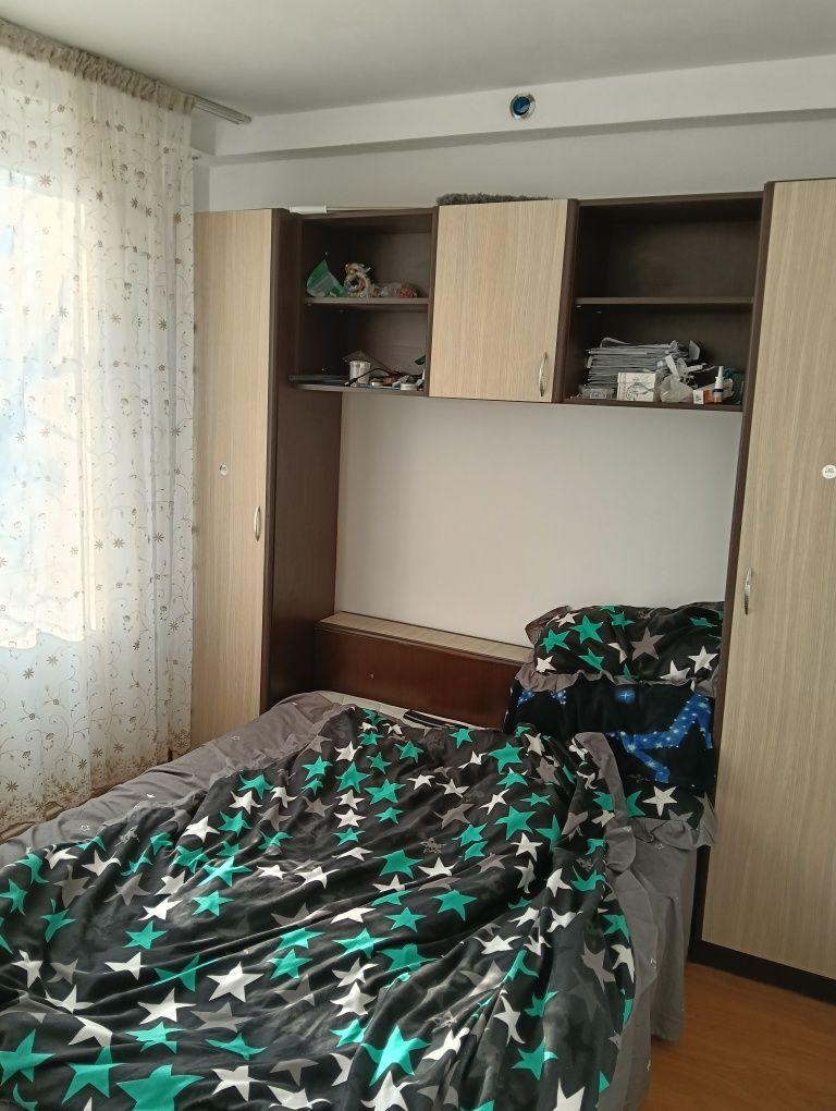 Vând apartament cu doua camere - imagine 1