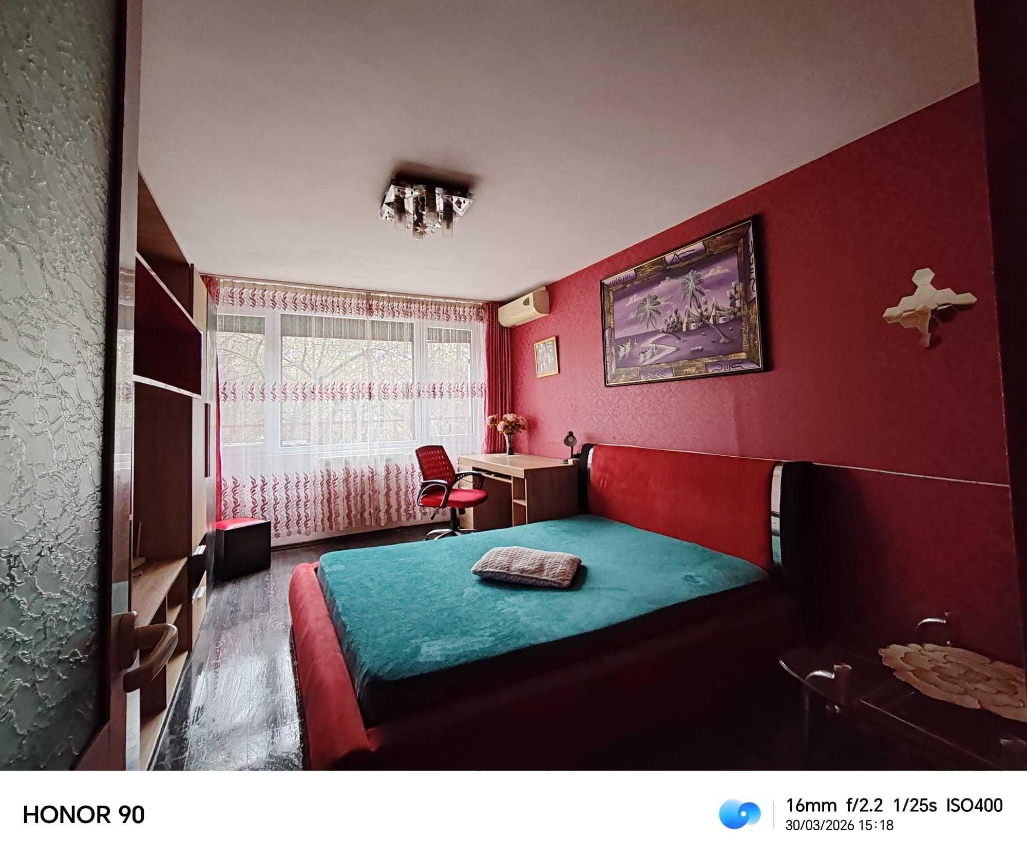 Proprietar inchiriez Gars. moderna recent renovata ,zona centrala.