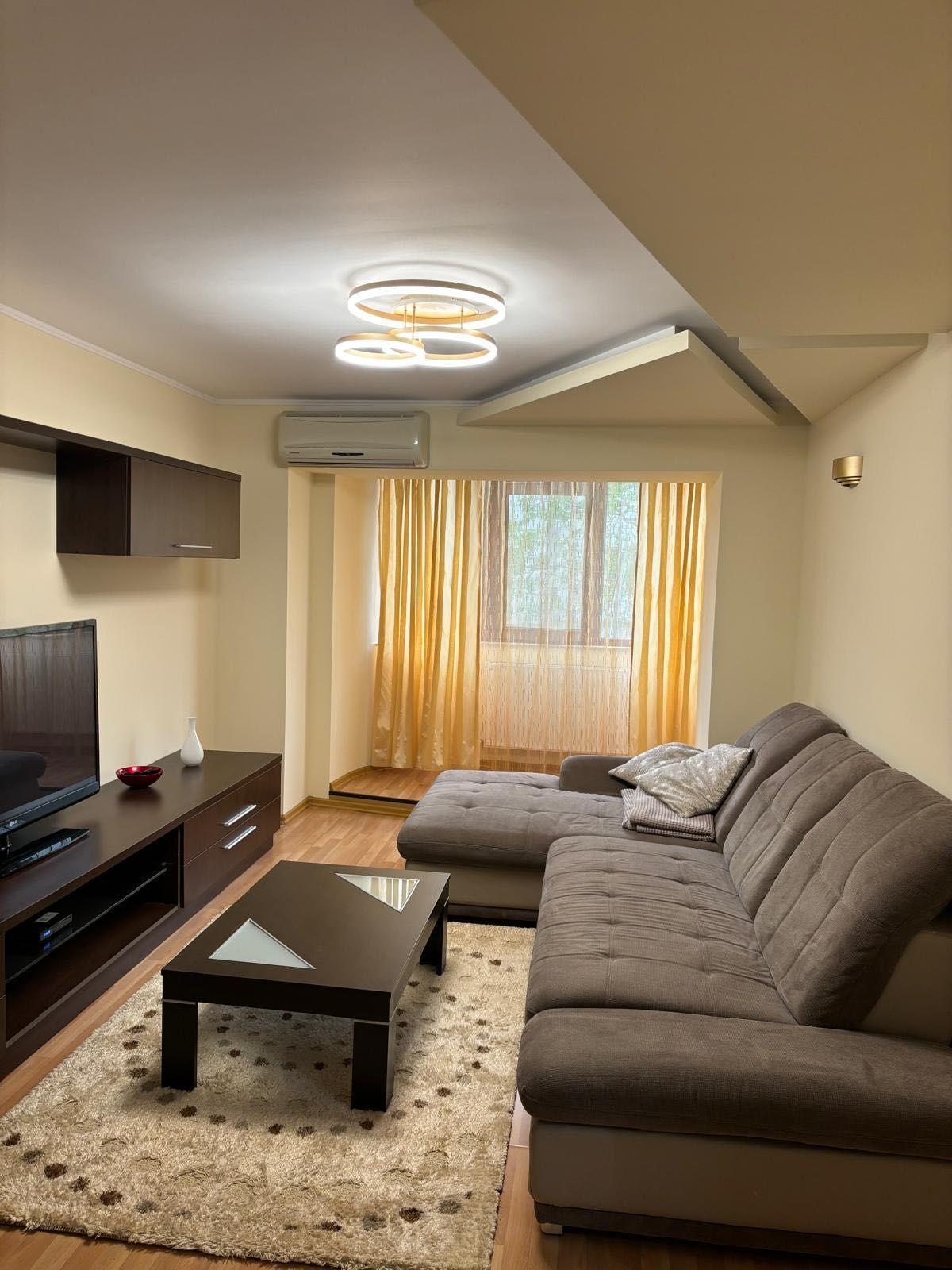 Inchiriez Ap.2 camere SUPERB Str. Traian la Starea Civila