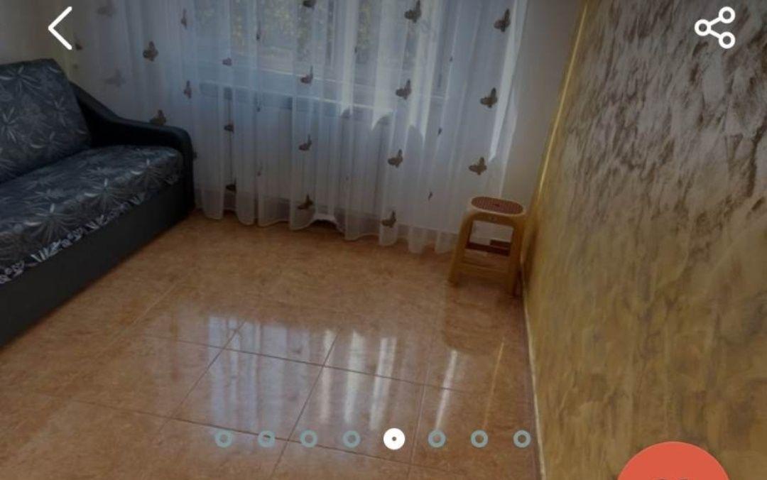 Închiriez apartament micro 19