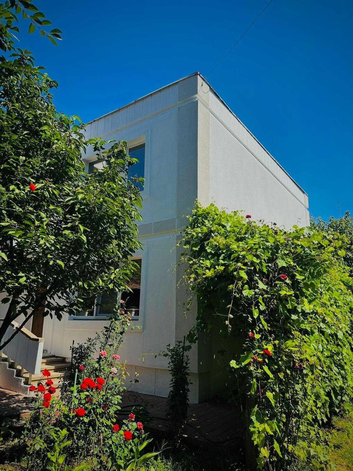 VIND Casa zona centrala P+1E+Garaj+Demisol Tehnic