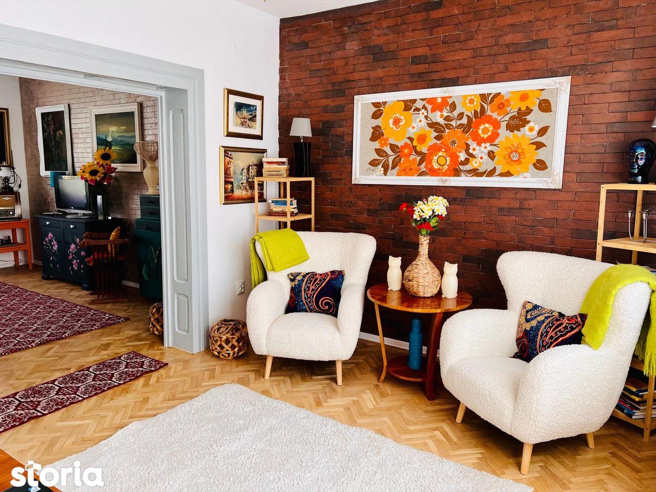 Vind casa(Duplex)cu Subsol tehnic+Garaj+P+!E zona centrala