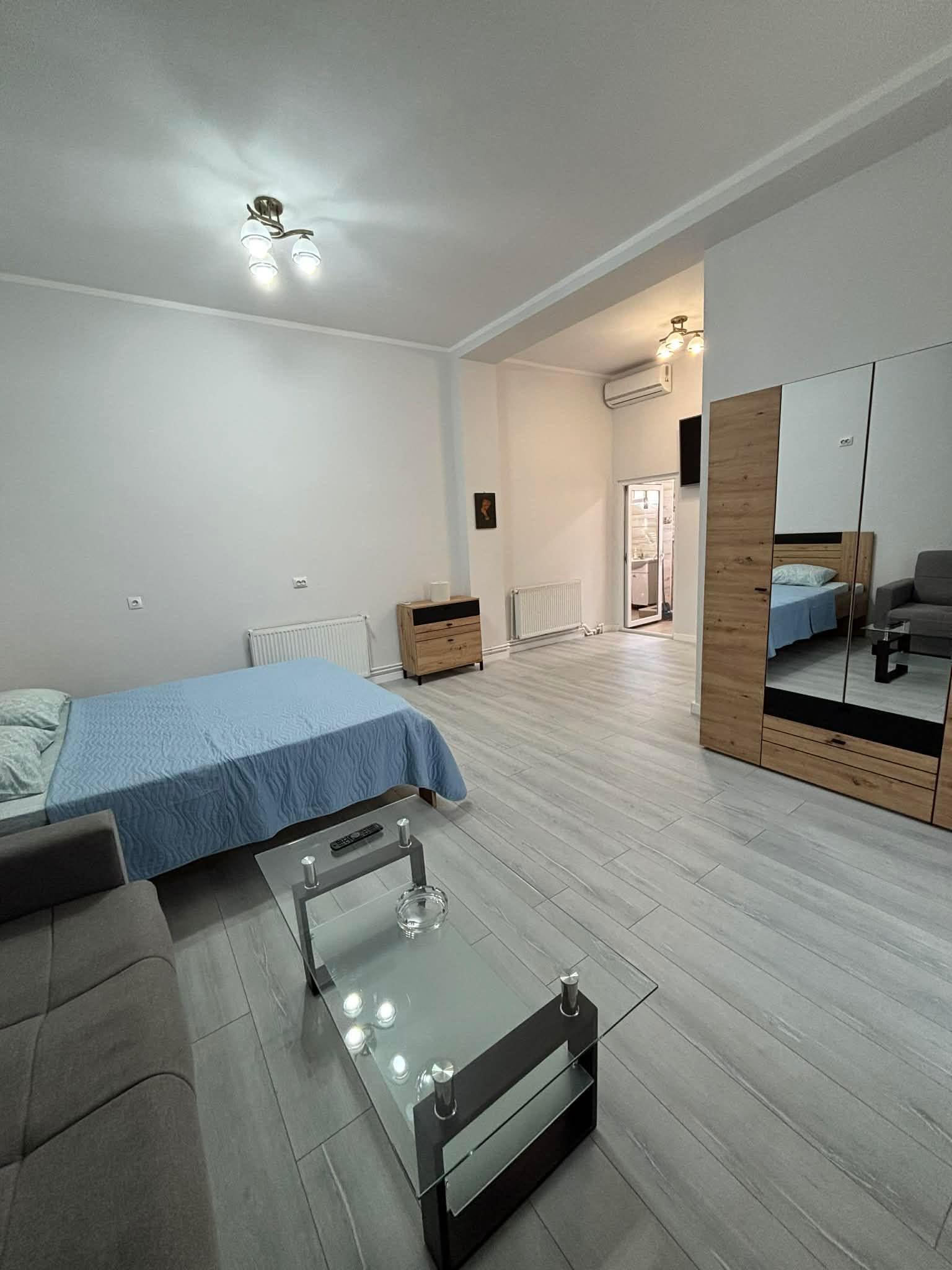 Casa 1 camera de inchiriat, strada Traian, acces stradal - imagine 1